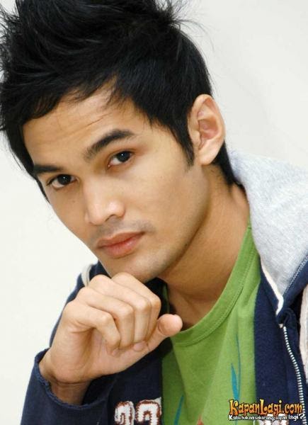 Gadis Si Pipi Tembam: Teuku Wisnu feat Shireen Sungkar – Cinta Kita