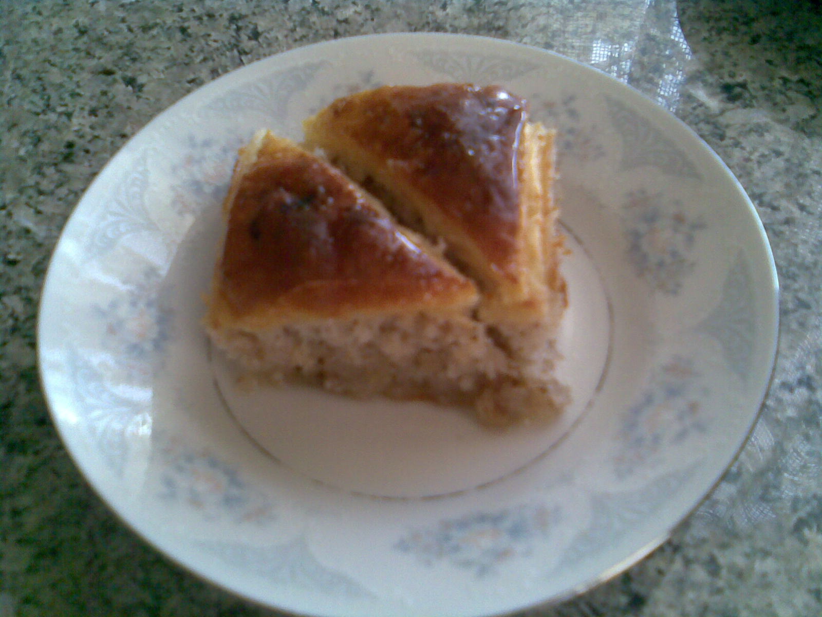GÖKYÜZÜNÜNELLERİ KEKLİ BAKLAVA