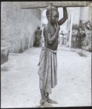 [180px-Slavezanzibar.jpg]