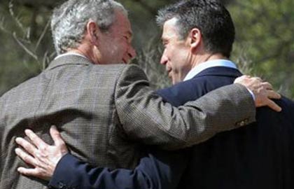 [Two+genuine+friends+bush+fogh.jpg]