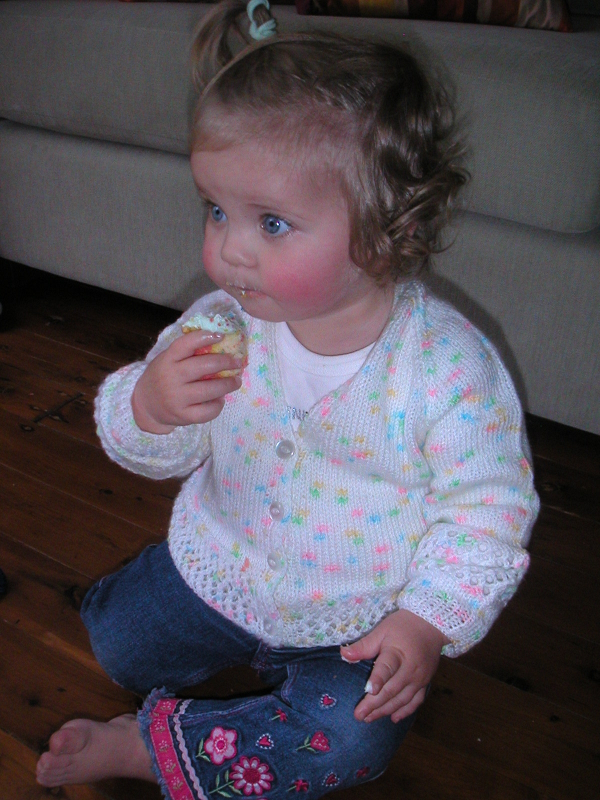 [cupcake+girl22.JPG]