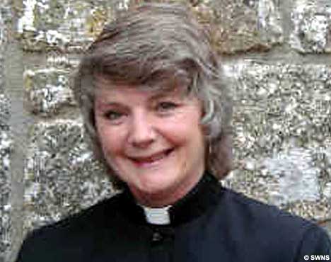 [YvonneHobsonSWNS_468x370.jpg]