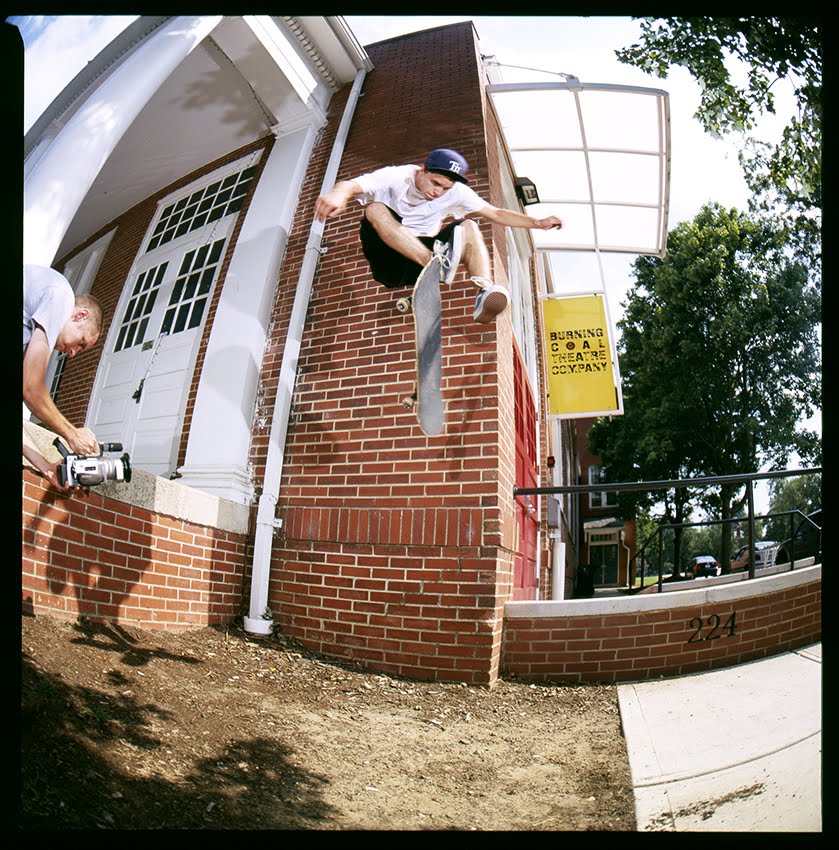[Daniel+Tre003+copy.jpg]