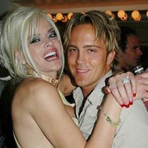[anna nicole smith - larry birkhead 2004.jpg]