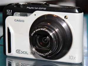 [Casio-EX-10HG-Compact-Digital-Camera_1-300x225.jpg]