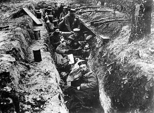 how countries used technology during world war i There were various different strategies and technology used during the second world war the united states used high technology such as helicopters, bombs, motion sensors, tanks and all kinds of artillery. how countries used technology during world war i There were various different strategies and technology used during the second world war the united states used high technology such as helicopters, bombs, motion sensors, tanks and all kinds of artillery.
