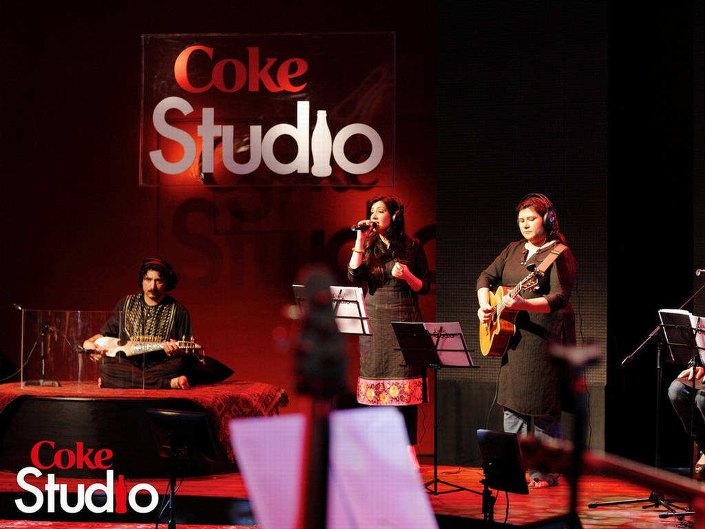 http://4.bp.blogspot.com/_mf496CQaDm0/TBb6YjK9hwI/AAAAAAAADFI/9fy_CryBYuI/s1600/Coke+Studio+3+-+Musical+Wallpapers+%281%29.jpg