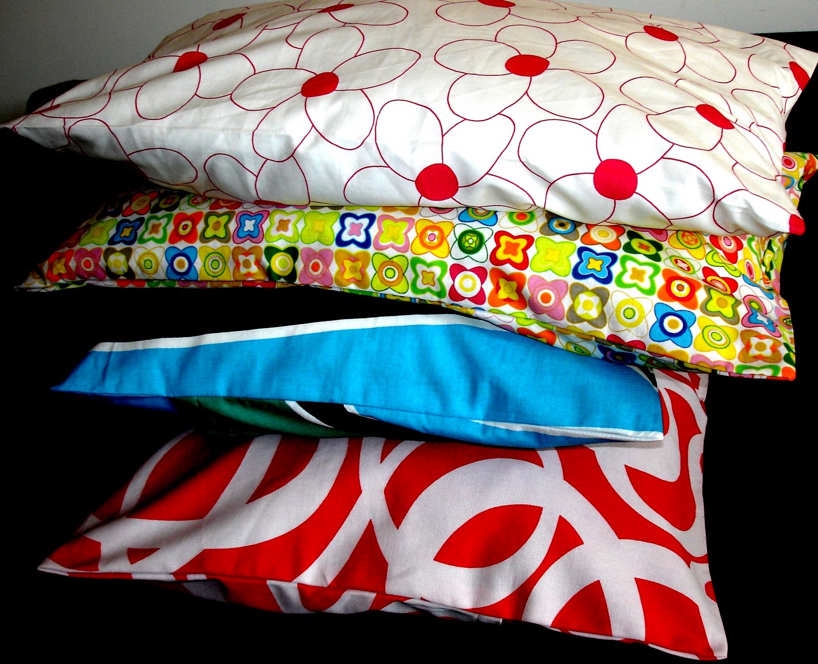 [pillows+day1.jpg]