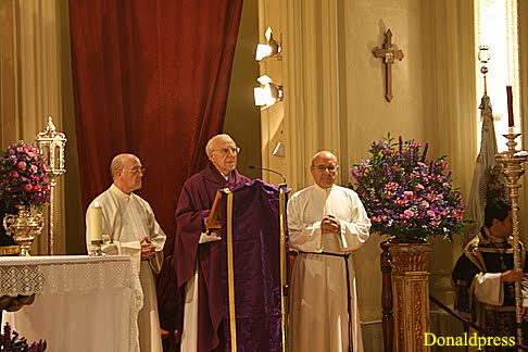 [00-01-sabado02Rector..jpg]