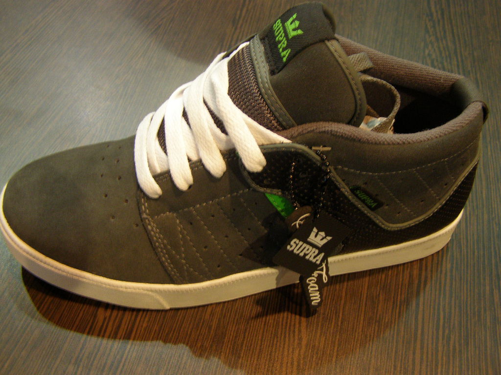 [bones+DC+fall+09+001.jpg]