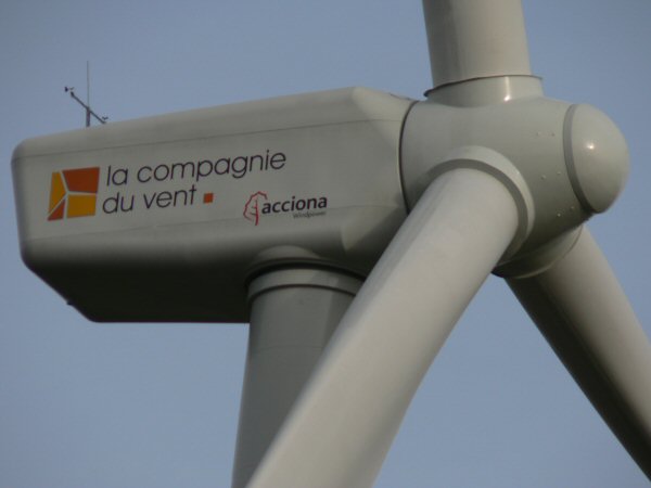 Photo des éoliennes de Plozévet Kerigaret