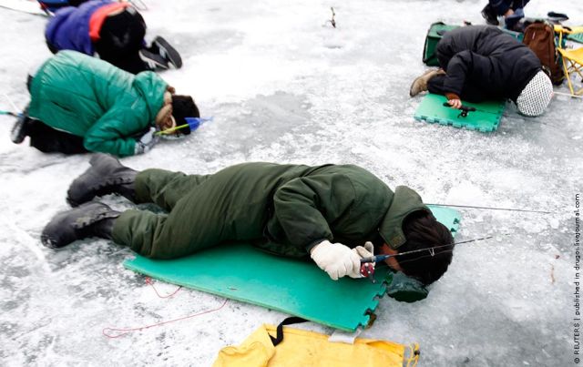 [ice_fishing_10.jpg]