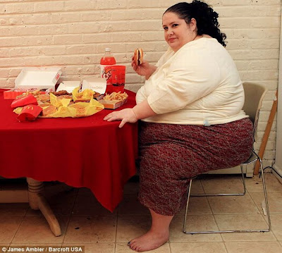 Donna Simpson Wants to be World's Fattest Woman Seen On www.coolpicturegallery.net Donna Simpson Wants to be World's Fattest Woman Seen On www.coolpicturegallery.net
