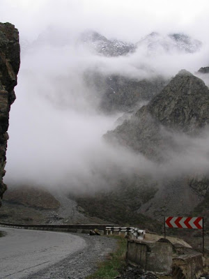 World's Scariest Roads Seen On www.coolpicturegallery.net World's Scariest Roads Seen On www.coolpicturegallery.net