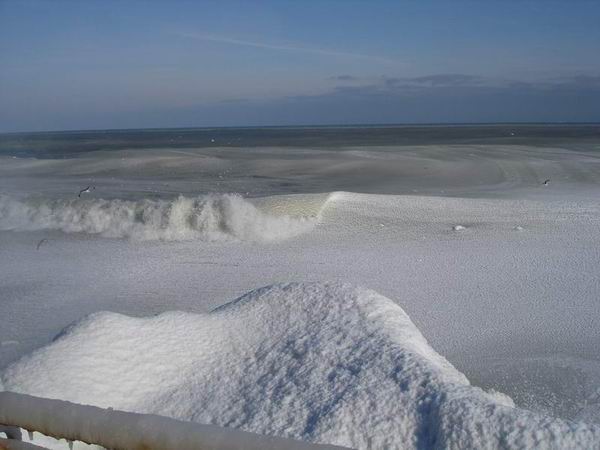 Mar de China congelado por ola de frio Mar de China congelado por ola de frio