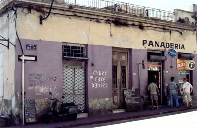 [internet_cafe_33.jpg]