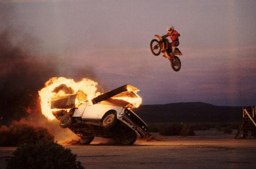 [extreme_tricks_27.jpg]