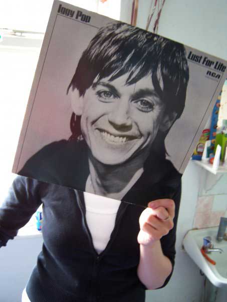 [Vinyl_Sleeveface_26.jpg]