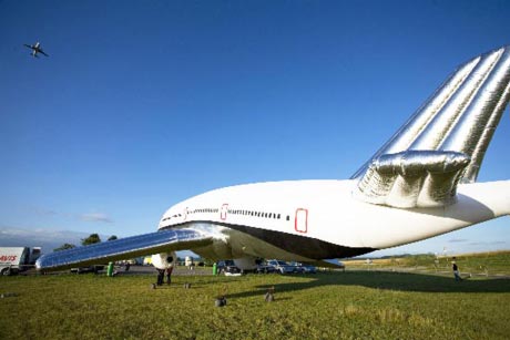 [ballon-airplane-10.jpg]