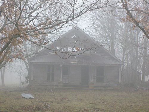 [Creepy-Houses-21.jpg]