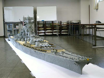 [Image: lego_battleship_yamato_02.jpg]