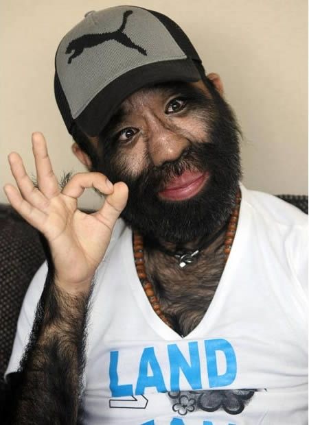 yu_zhenhuan_hairiest_man_06.jpg