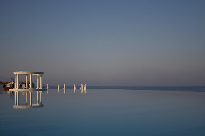 Stunning Infinity Pools Around the World Seen On coolpicturegallery.blogspot.com Stunning Infinity Pools Around the World Seen On www.coolpicturegallery.net