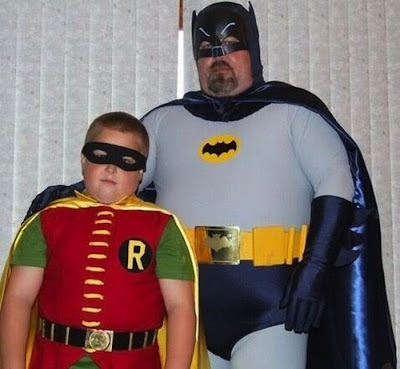 Foto Para Pemain Superhero yang Kocak