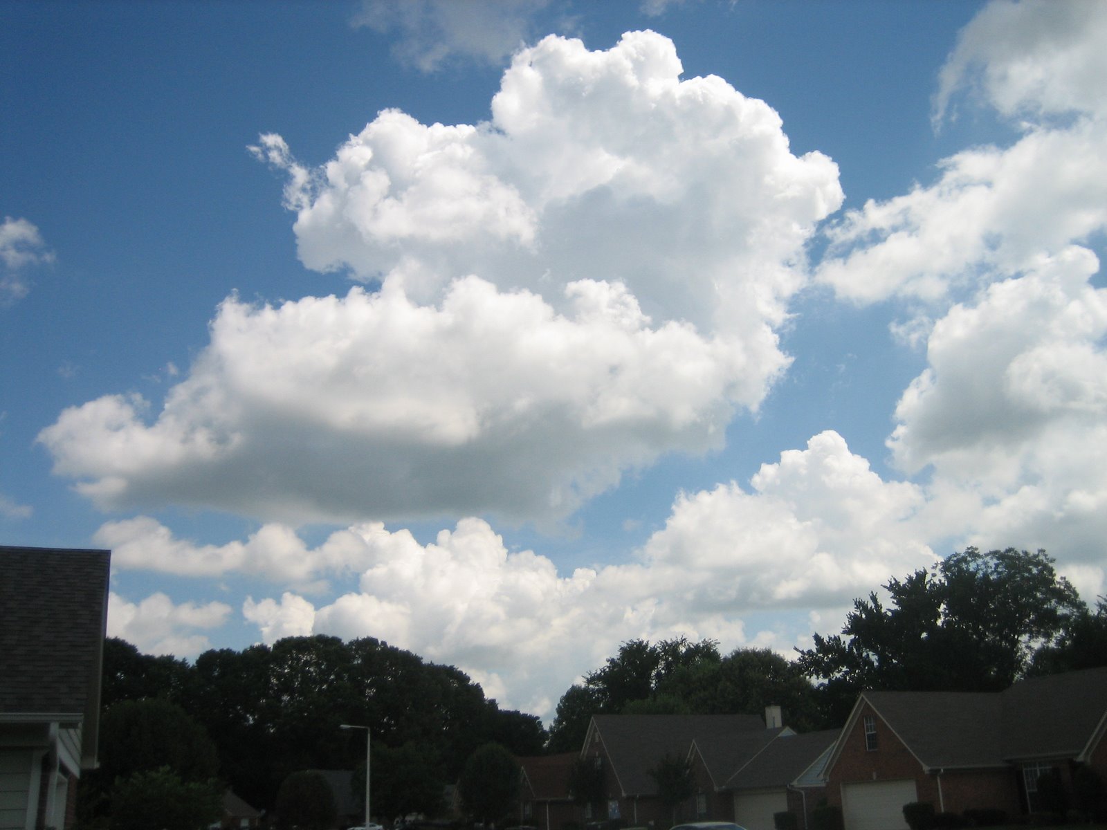 [cami,+clouds,+boots+011.JPG]