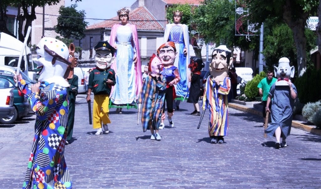 Gigantes y cabezudos