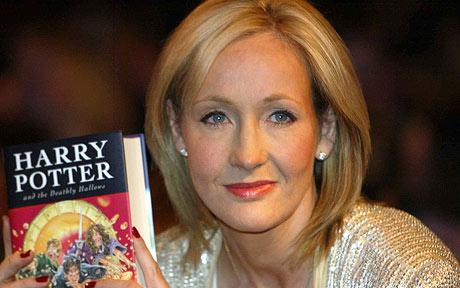 http://4.bp.blogspot.com/_mofqMYalZk8/S-AzfIhJbHI/AAAAAAAAABw/UYJ8lKdcV98/s1600/JK-Rowling_1002500c.jpg