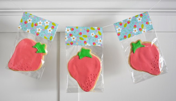 strawberry cookies