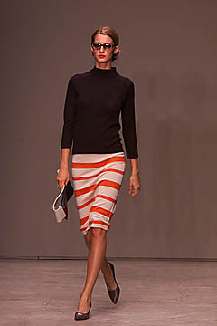 [s2001.6.jpg]