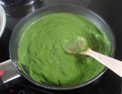 elaboración de la crema de espinacas
