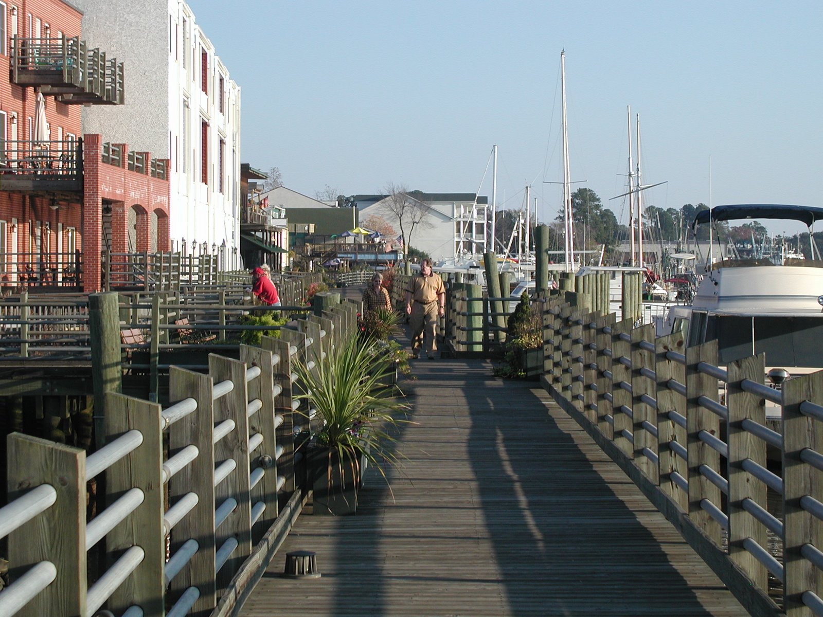 [Georgetown+boardwalk+2.JPG]