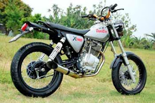 Typical Trail honda gl max in 70s era models