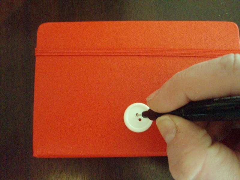 ScarlettCat Make a Moleskine pen holder