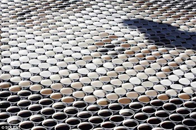 Mona Lisa from Coffee Cups
