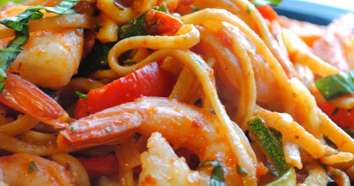 Homemade By Holman Linguine with Zucchini and Fire Roasted Tomato Sauce