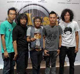 Download Mp3 Gratis Gigi Ikan Laut | mp3 download and lyrics search gigi ft musisi jalanan Download Mp3 Gratis Gigi Ikan Laut | mp3 download and lyrics search gigi ft musisi jalanan