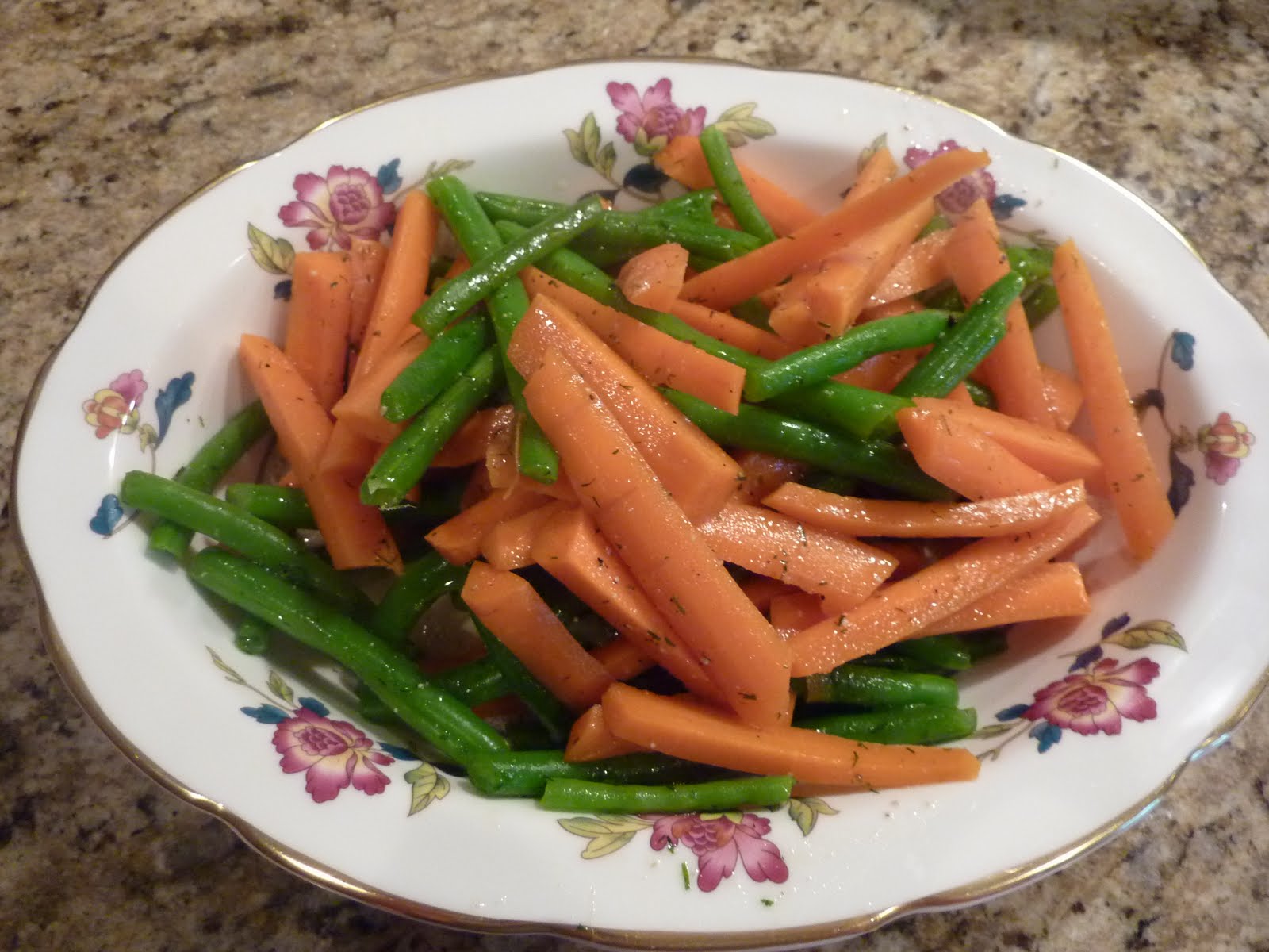 Sparrows & Sparkle Fresh Green Beans and Dilly Carrots