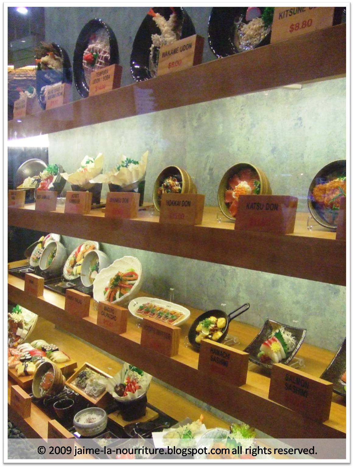 [waraku+display.jpg]