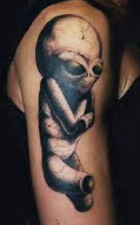 big-head-alien-tattoo