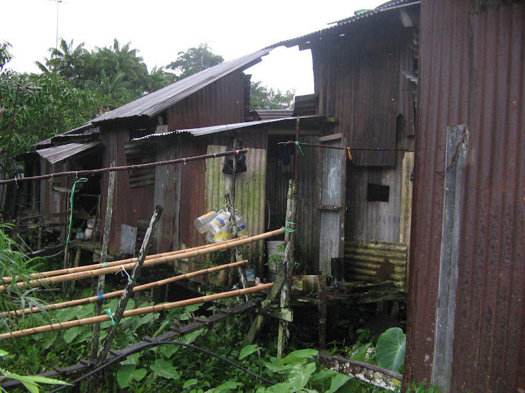 Ujung bilik. Hari agi balat ujan!