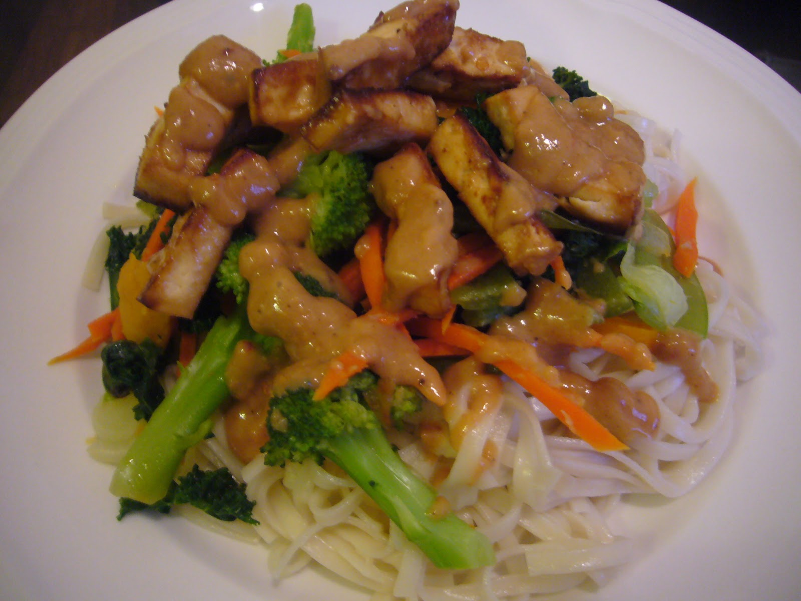 Koko's Kitchen Veggie Stir Fry with Spicy Peanut Sauce