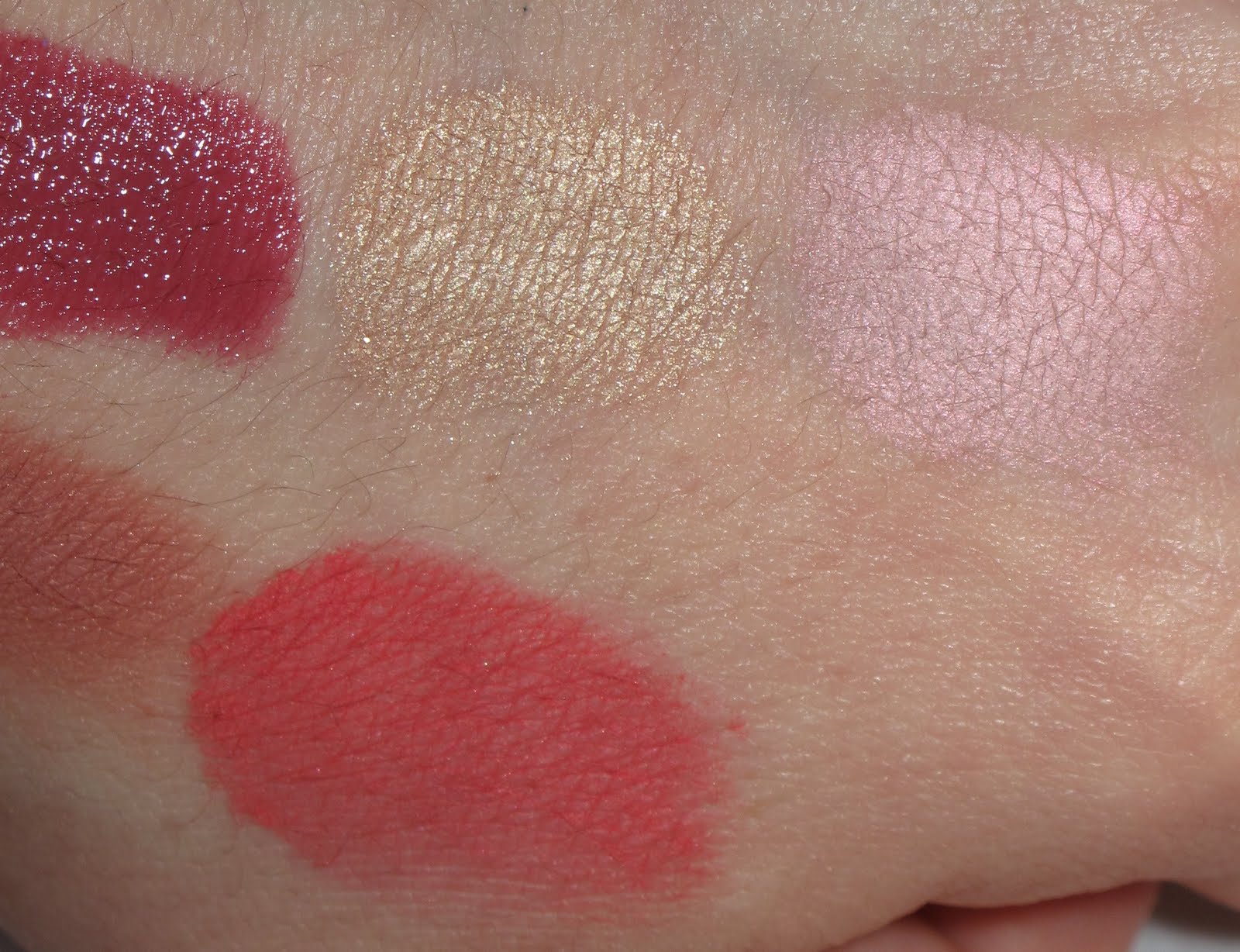 [Blog+Pics+and+Swatches+257.JPG]