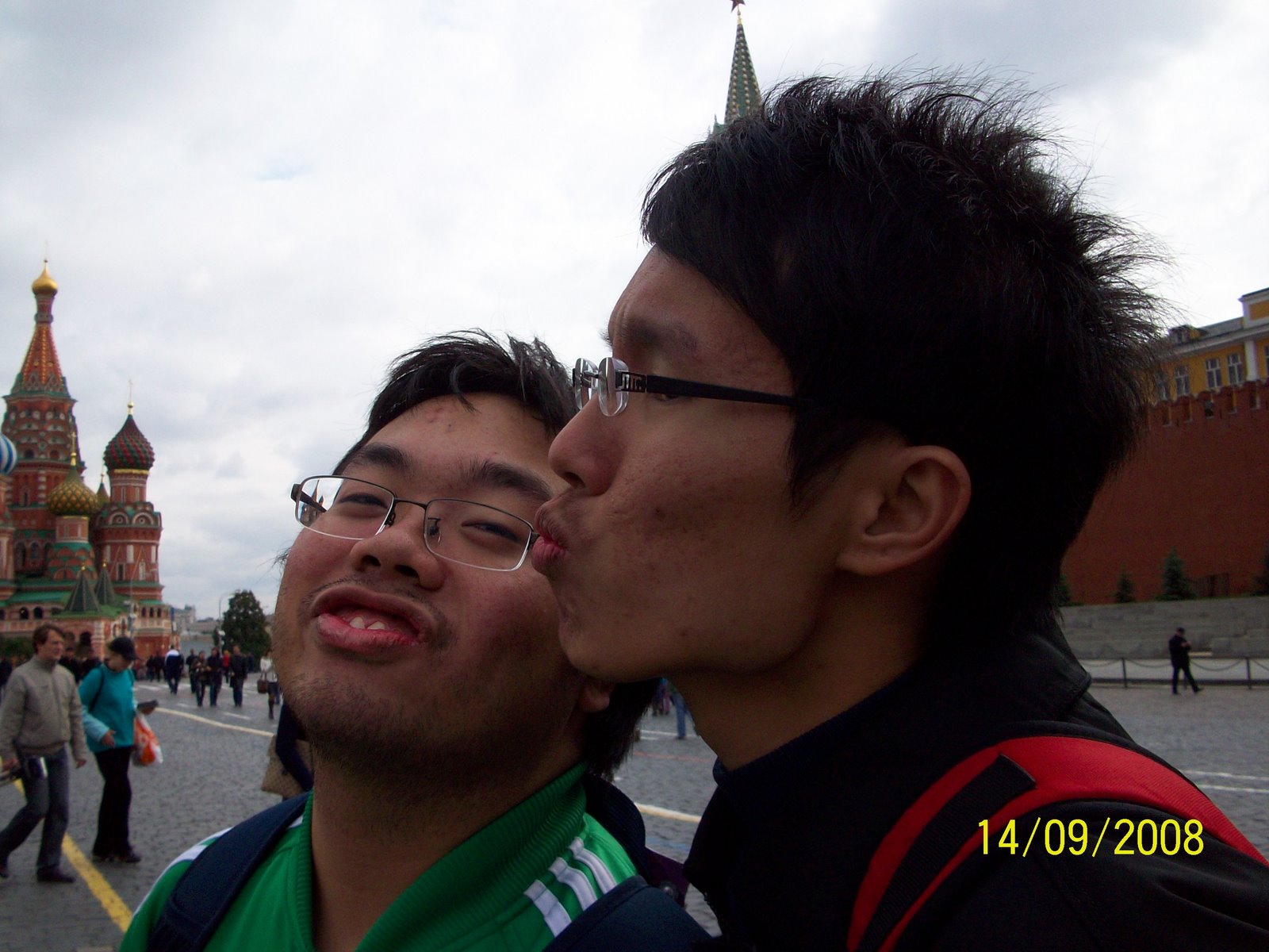[100_0485.JPG]