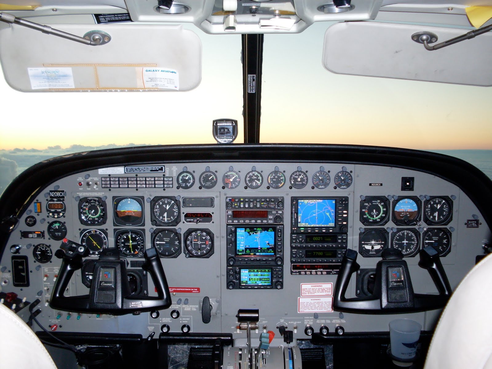 cessna 208 panel