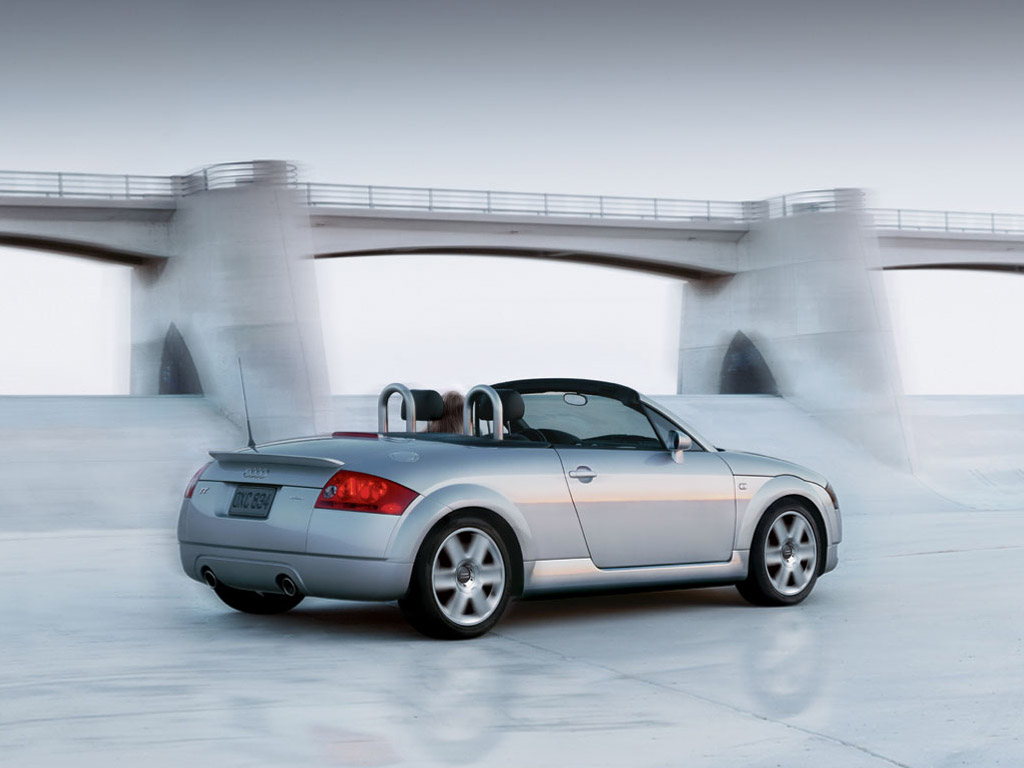 [Audi_TT_Roadster,_2006.jpg]