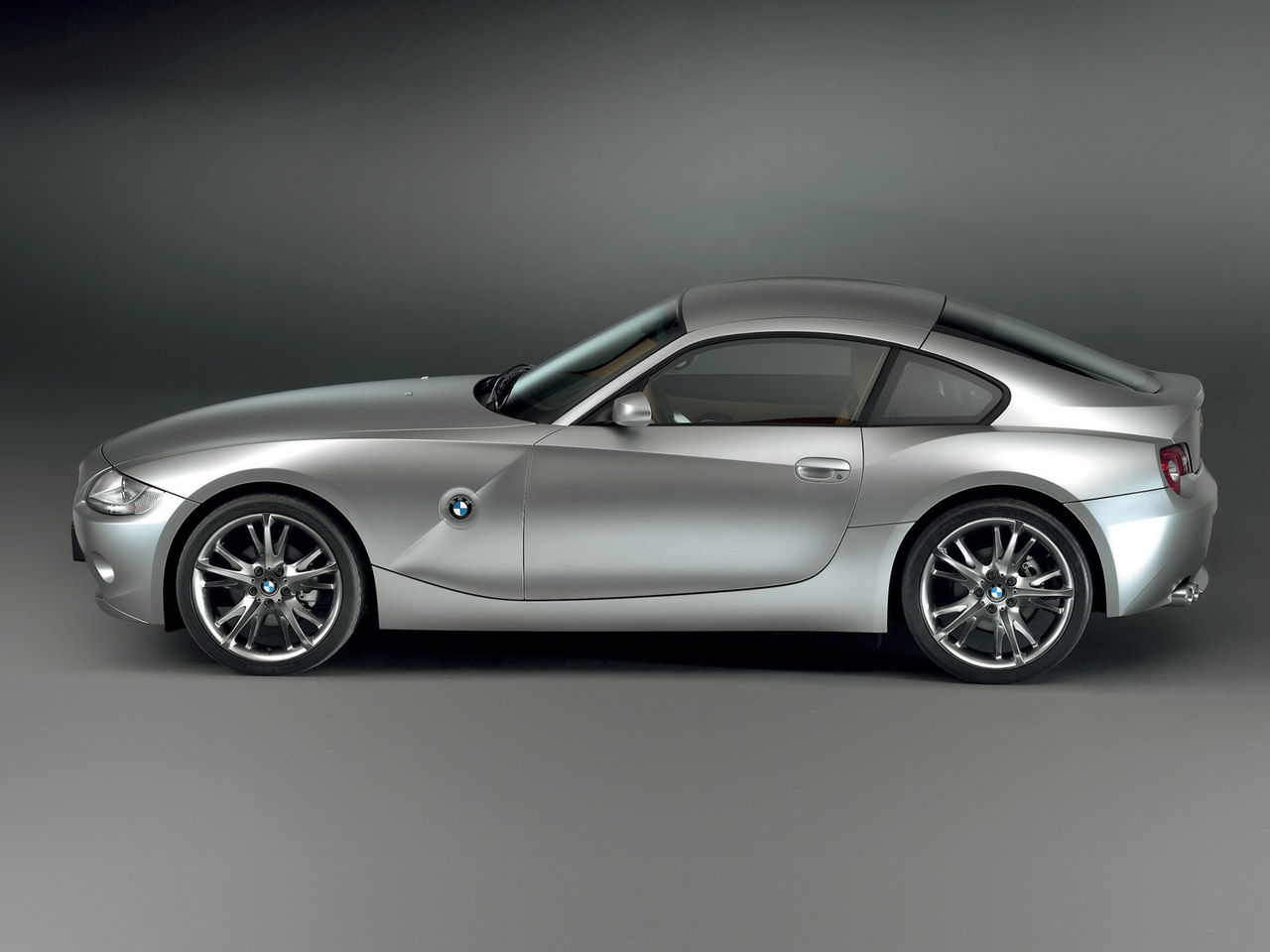 [BMW_Z4_Coupe_Concept,_2005.jpg]